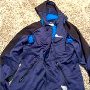 Various men’s shirts. Some medium and large.